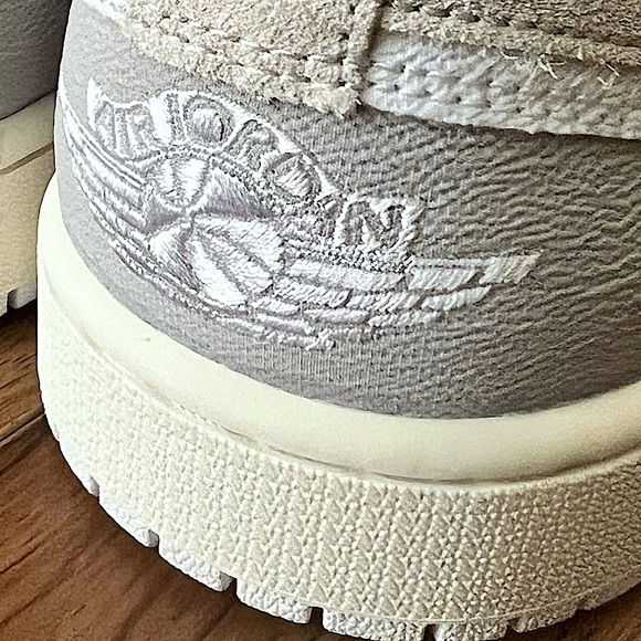 Air Jordan 1 Low Craft “White Sail” - Picture 8 of 14